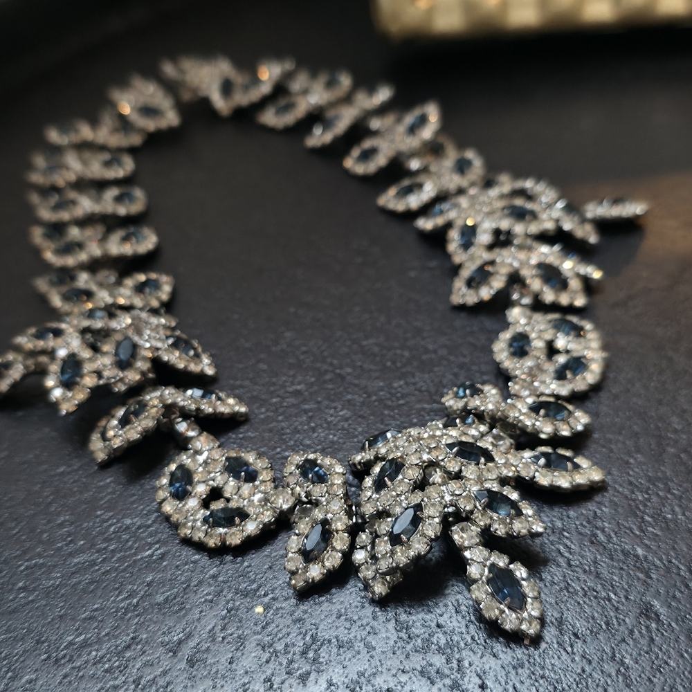 Vintage Kenneth Jay Lane Blue Crystal Flower Collar Necklace - Picture 10 of 11